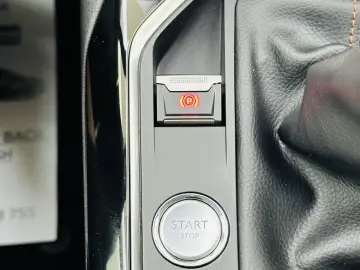 PEUGEOT 3008 2017 1.2I E6 GARANTIE 12 LUNI Rate Avans 0 Doar