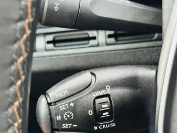 PEUGEOT 3008 2017 1.2I E6 GARANTIE 12 LUNI Rate Avans 0 Doar