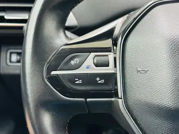 PEUGEOT 3008 2017 1.2I E6 GARANTIE 12 LUNI Rate Avans 0 Doar