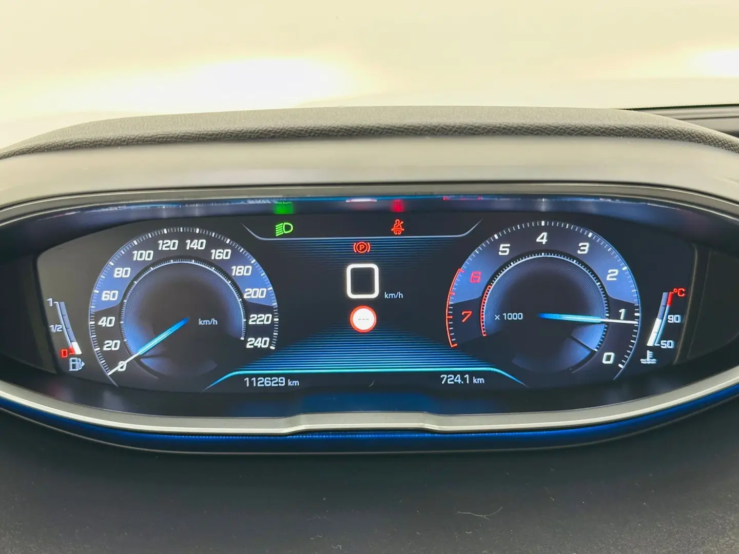 PEUGEOT 3008 2017 1.2I E6 GARANTIE 12 LUNI Rate Avans 0 Doar