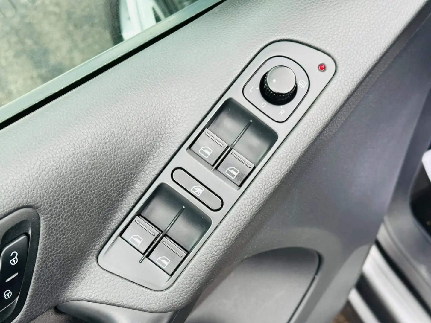 VOLKSWAGEN TIGUAN 2012 2.0D E5 GARANTIE 12 LUNI Rate Avans 0