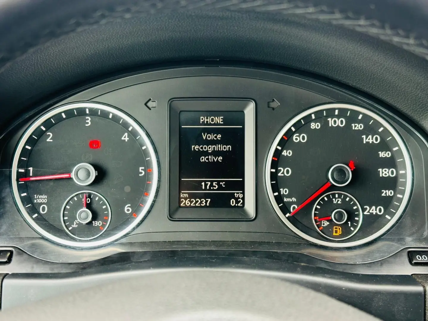 VOLKSWAGEN TIGUAN 2012 2.0D E5 GARANTIE 12 LUNI Rate Avans 0