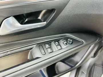 PEUGEOT 3008 2017 1.2i E6 Garantie 12 Luni  Rate Avans 0 Doa