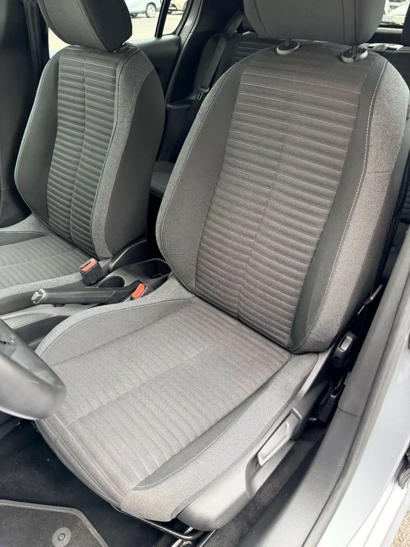 PEUGEOT 208 2021 1.5D E6 Garantie 12  Luni Rate Avans 0 Doar