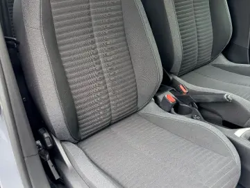 PEUGEOT 208 2021 1.5D E6 Garantie 12  Luni Rate Avans 0 Doar