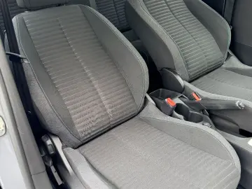 PEUGEOT 208 2021 1.5D E6 Garantie 12  Luni Rate Avans 0 Doar