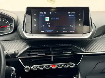 PEUGEOT 208 2021 1.5D E6 Garantie 12  Luni Rate Avans 0 Doar