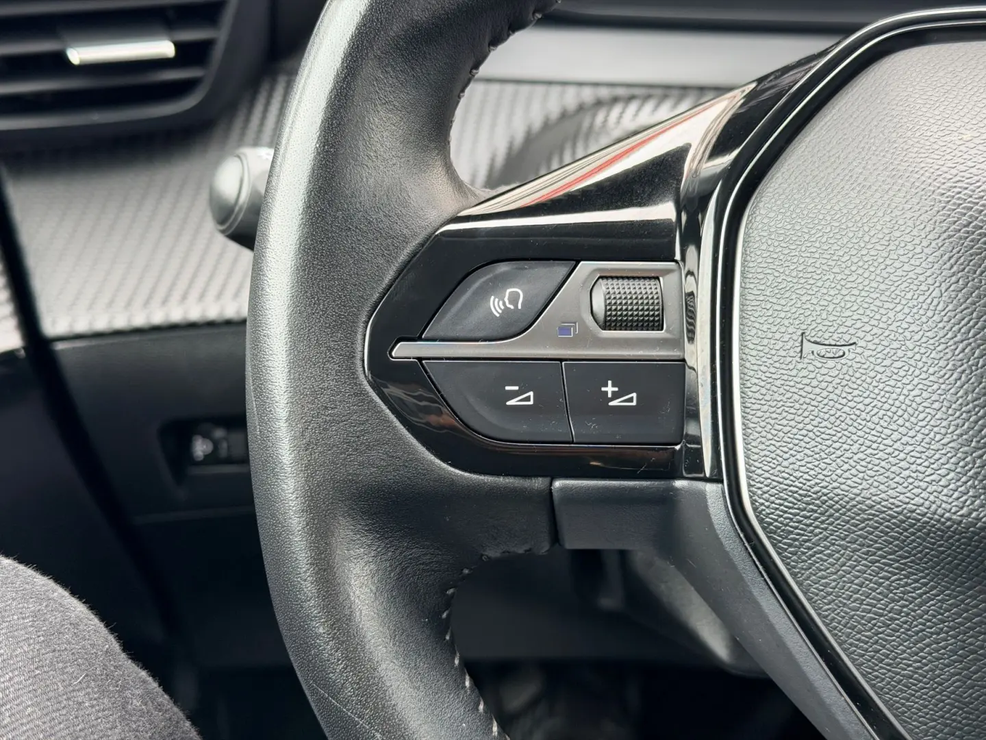 PEUGEOT 208 2021 1.5D E6 Garantie 12  Luni Rate Avans 0 Doar