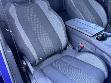 PEUGEOT 3008 2018 1.2i E6 Garantie 12  Luni Rate Avans 0 Doa