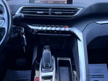 PEUGEOT 3008 2018 1.2i E6 Garantie 12  Luni Rate Avans 0 Doa