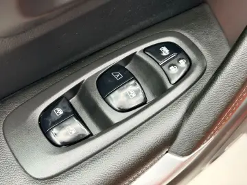 RENAULT KADJAR 2015 1.6D E6 4x4 Garantie 12 Luni Rate Avans