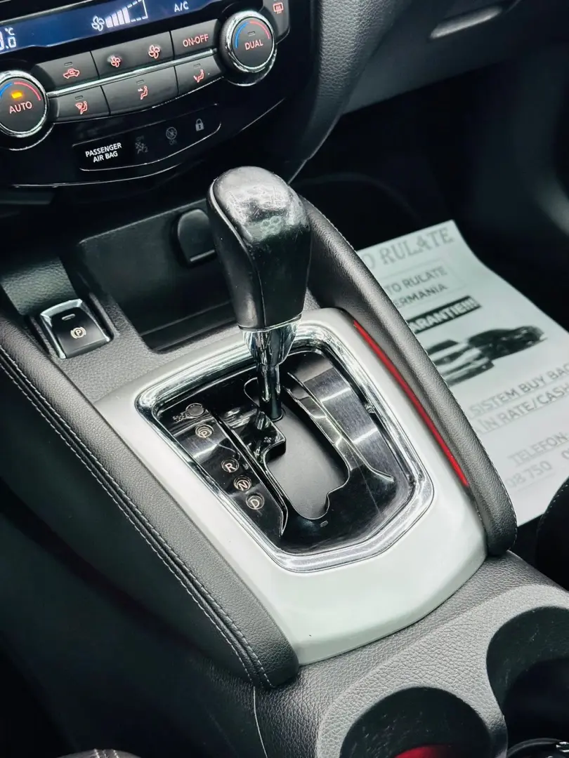 NISSAN Qashqai Nissan Qashqai 1.6 DCI AUTOMAT