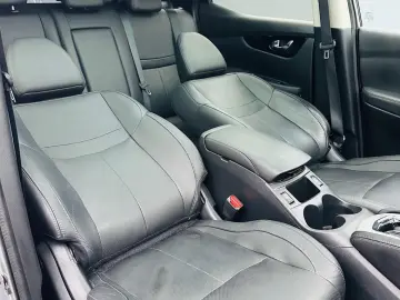 NISSAN Qashqai Nissan Qashqai 1.6 DCI AUTOMAT