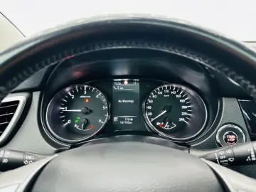 NISSAN Qashqai Nissan Qashqai 1.6 DCI AUTOMAT