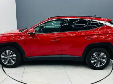 HYUNDAI TUCSON Hyundai Tucson