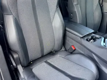 PEUGEOT 3008 2021 1.2i E6 Garantie 12 Luni Rate Avans 0 Doar