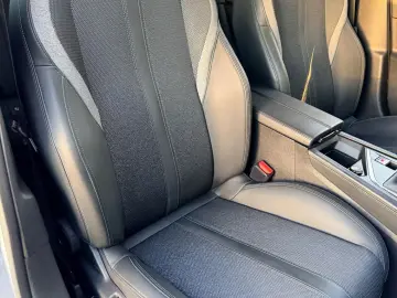 PEUGEOT 308 2022 1.2i E6 Garantie 12 Luni Rate Avans 0 Doar