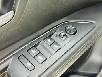 PEUGEOT 5008 2017 1.2I E6 Garantie 12 Luni Rate Avans 0 Doar