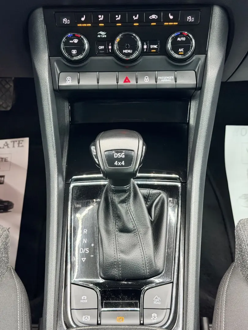 SKODA KAROQ 2018 4X4 2.0D E6 GARANTIE 12 LUNI Rate Avans 0 D