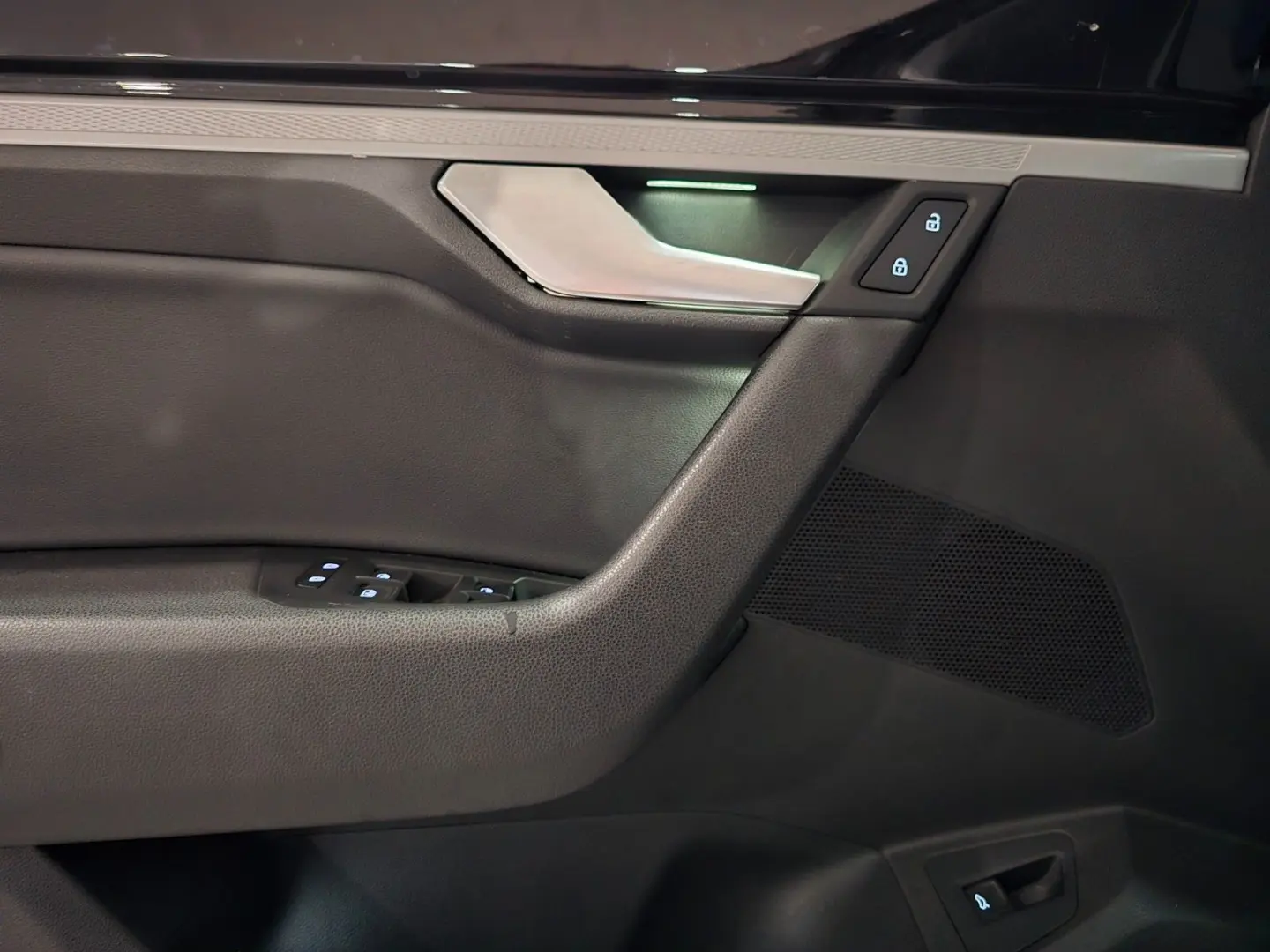 Touareg 4Motion NAVI LED KAMERA AHK LEDER