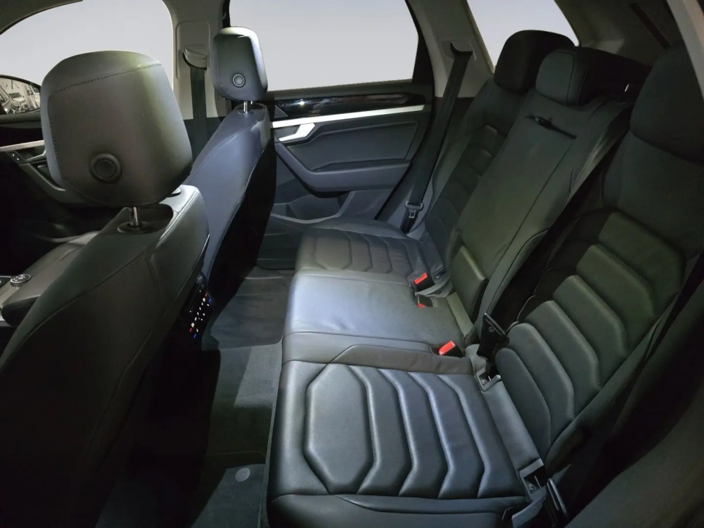 Touareg 4Motion NAVI LED KAMERA AHK LEDER