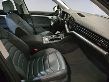 Touareg 4Motion NAVI LED KAMERA AHK LEDER