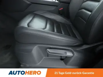 Touareg 3.0 V6 TDI 4Motion Aut. NAVI CAM ACC SHZ