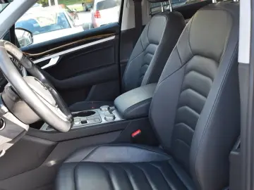 Touareg 4Motion  LEDER KAMERA AHK 4xSHZ