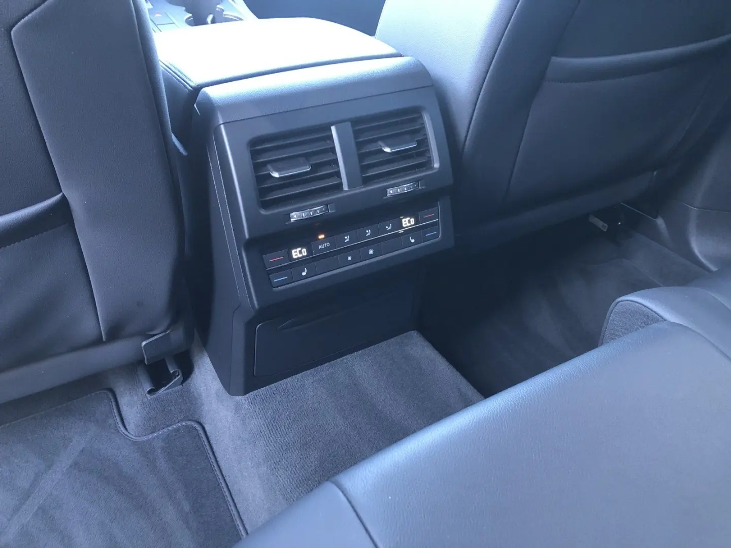 Touareg 3.0 TDI V6 4Motion (Navi LED AHK ACC Led