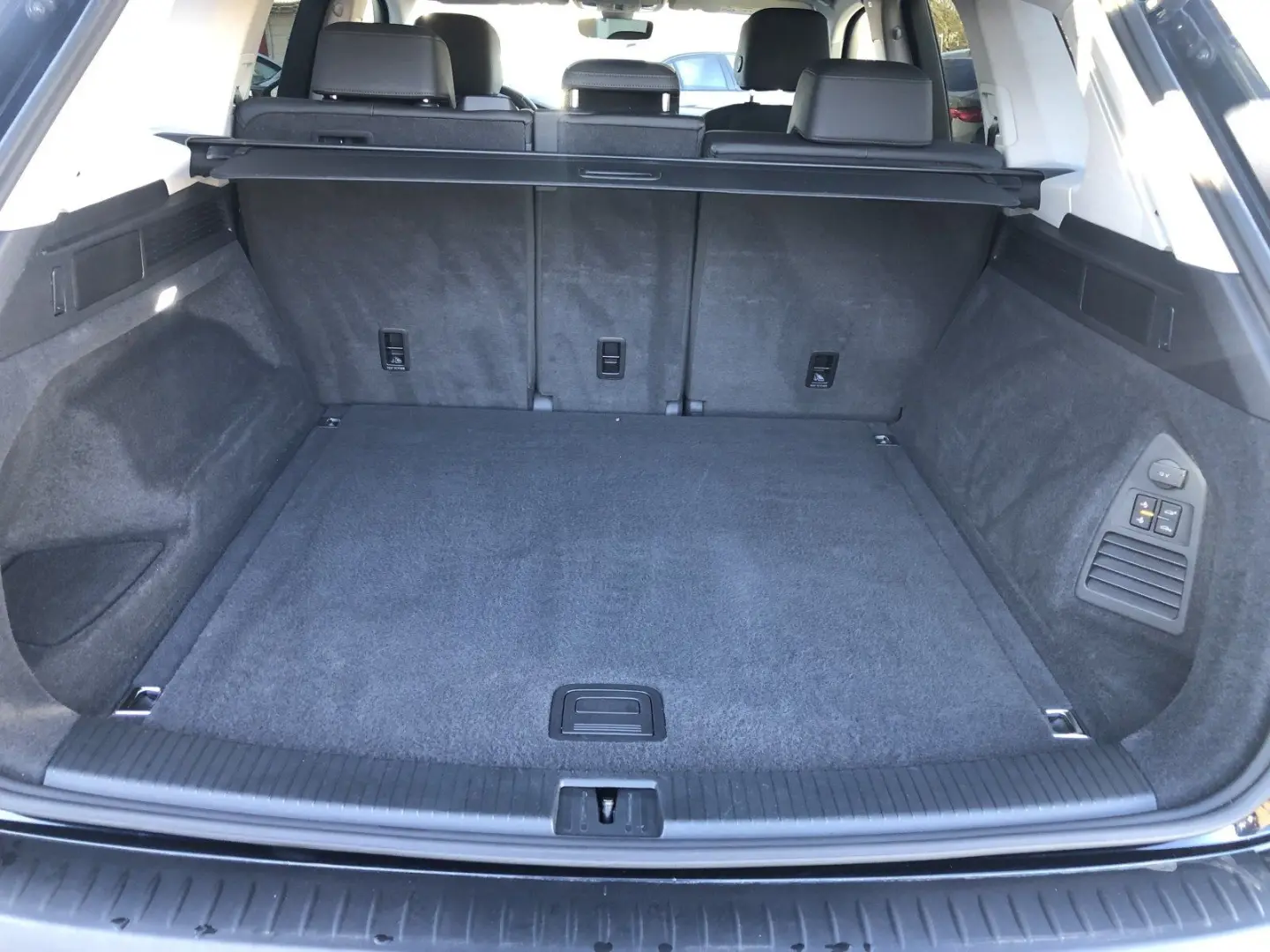 Touareg 3.0 TDI V6 4Motion (Navi LED AHK ACC Led