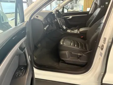 Touareg 3.0 V6 TDI LED-SCHEINWERFER KAMERA AHK