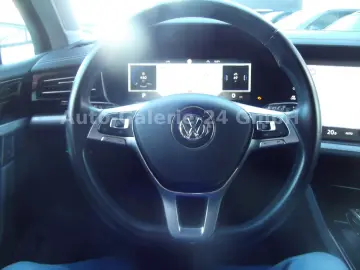 Touareg 3 0 TDi 4Motion Autom  Navi  LED