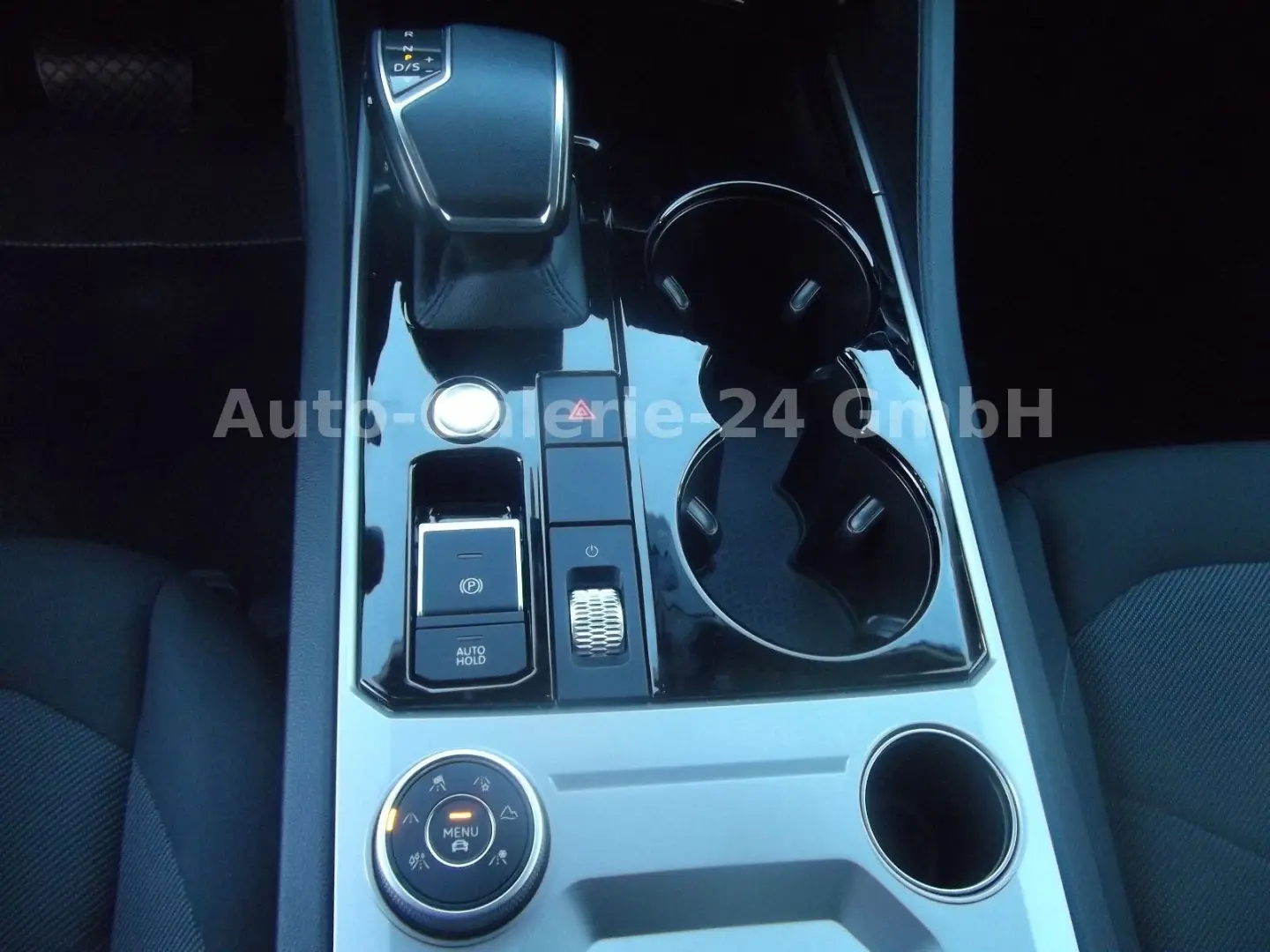 Touareg 3 0 TDi 4Motion Autom  Navi  LED