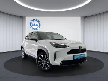 Yaris Cross Hybrid FWD 1Ha LED KAMERA NAVI ACC