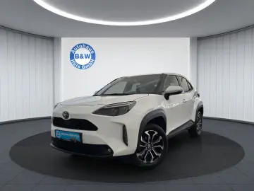 Yaris Cross Hybrid FWD 1Ha LED KAMERA NAVI ACC