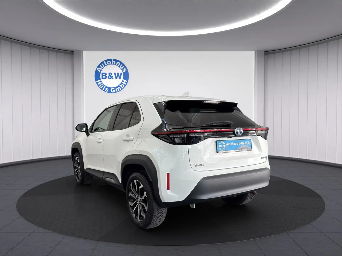 Yaris Cross Hybrid FWD 1Ha LED KAMERA NAVI ACC