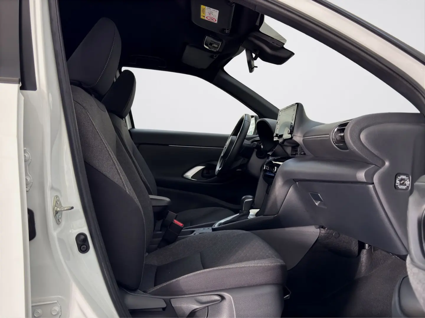 Yaris Cross Hybrid FWD 1Ha LED KAMERA NAVI ACC