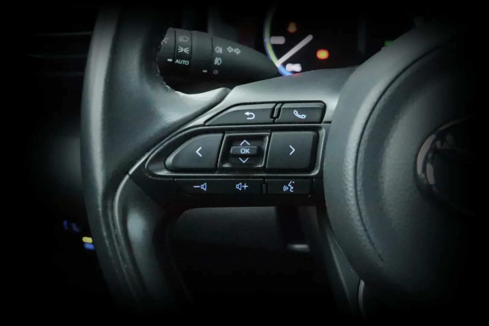 Yaris Cross Hybrid FWD 1Ha LED KAMERA NAVI ACC