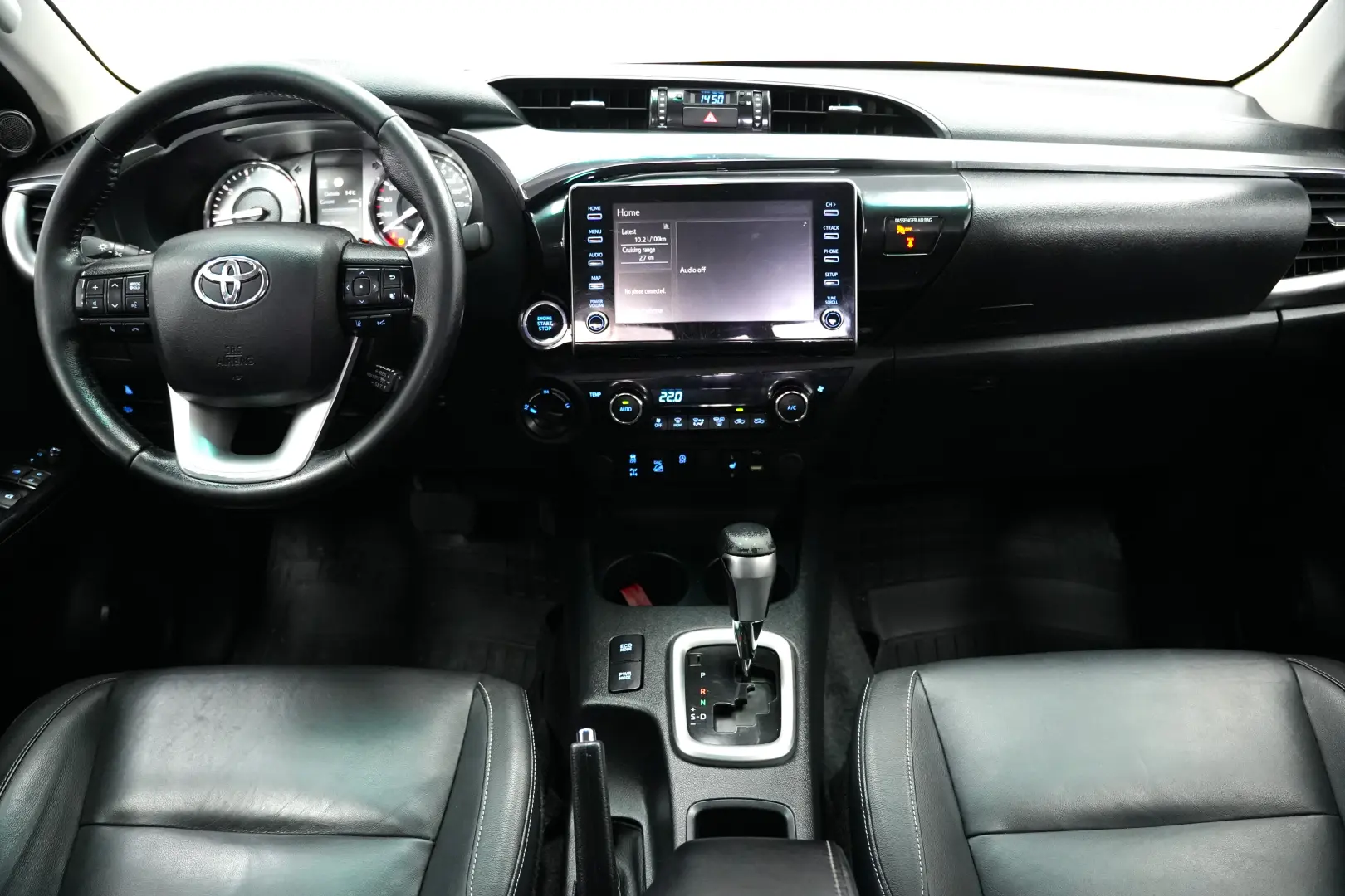 TOYOTA HILUX DC AT 2.4D EXECUTIVE