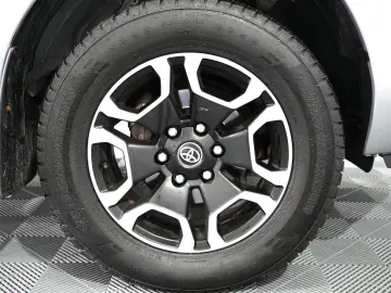 TOYOTA HILUX DC AT 2.4D EXECUTIVE