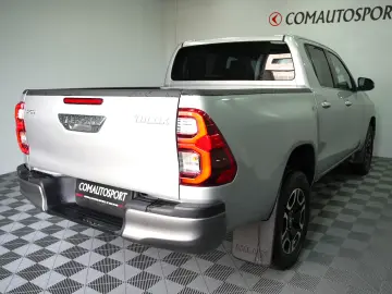 TOYOTA HILUX DC AT 2.4D EXECUTIVE