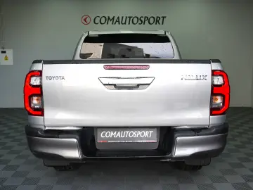 TOYOTA HILUX DC AT 2.4D EXECUTIVE