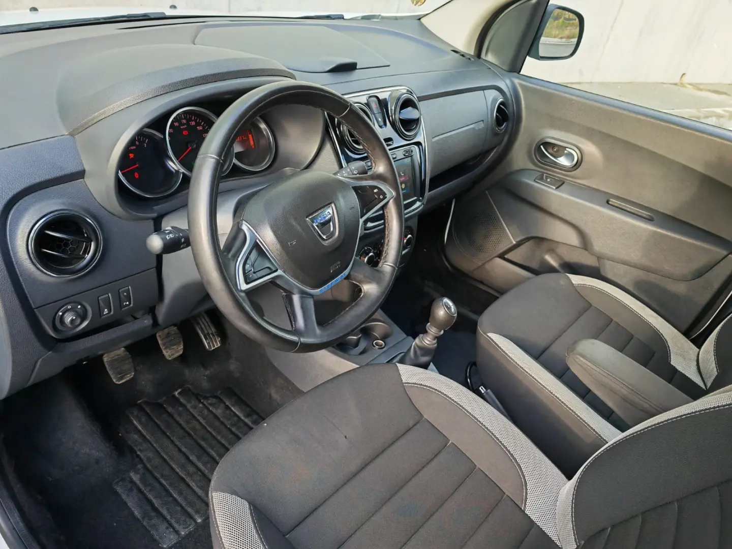 Dacia Lodgy 1.5 Blue dCi Stepway