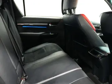 TOYOTA HILUX 2.8 DC AT GR SPORT