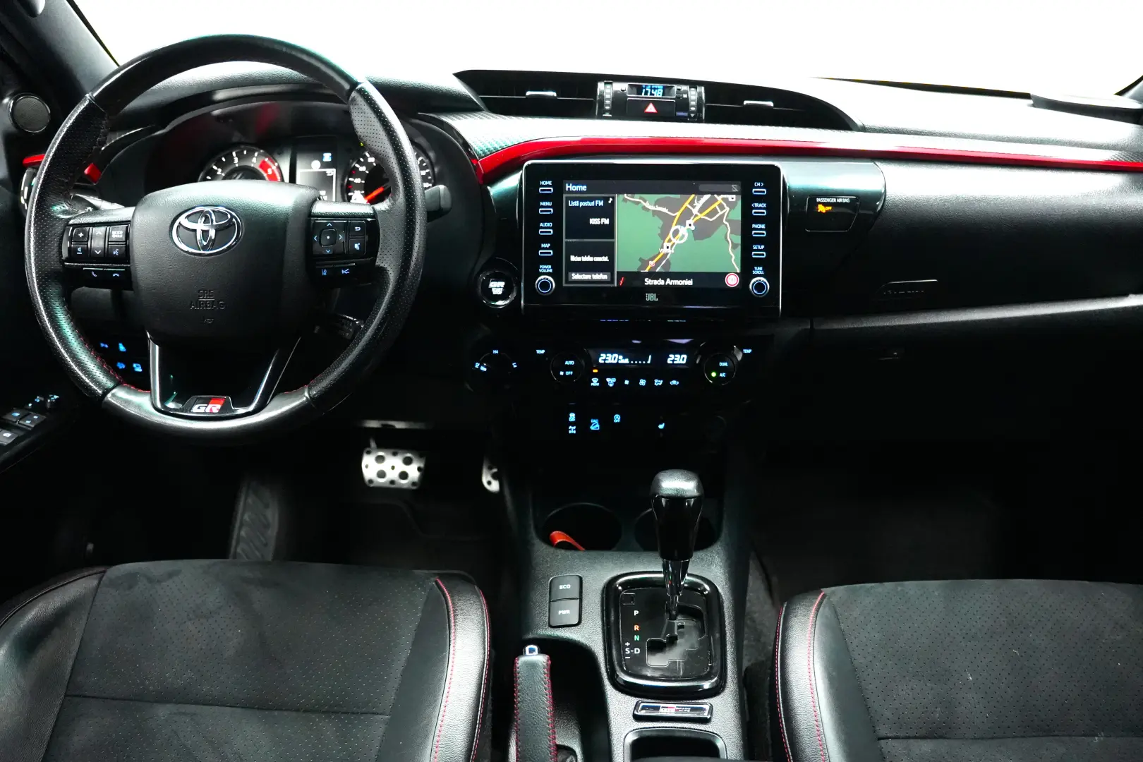 TOYOTA HILUX 2.8 DC AT GR SPORT