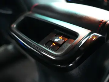 TOYOTA HILUX 2.8 DC AT GR SPORT