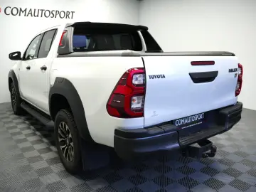 TOYOTA HILUX 2.8 DC AT GR SPORT