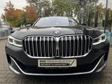 BMW 745Le xDrive Glasdach DA-Pro LASER Massage 360
