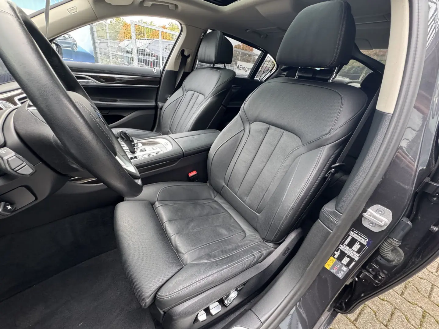 BMW 745Le xDrive Glasdach DA-Pro LASER Massage 360