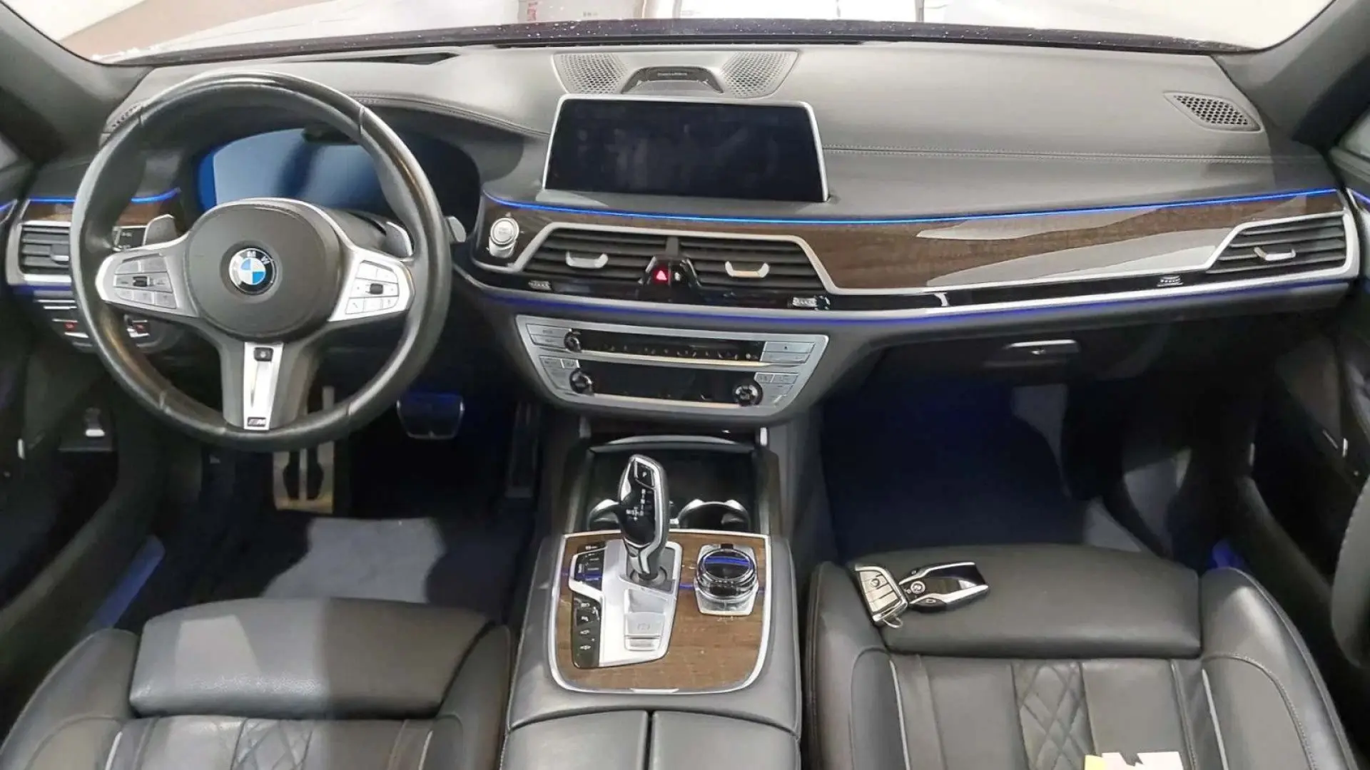 745Le xDrive M Sportpaket 3xTV B&W Pano 20 Laser